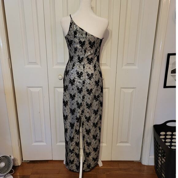 Robert, 4 | 90s Bodycon Lacy Sequences Evening Prom Dress - Picture 2 of 6